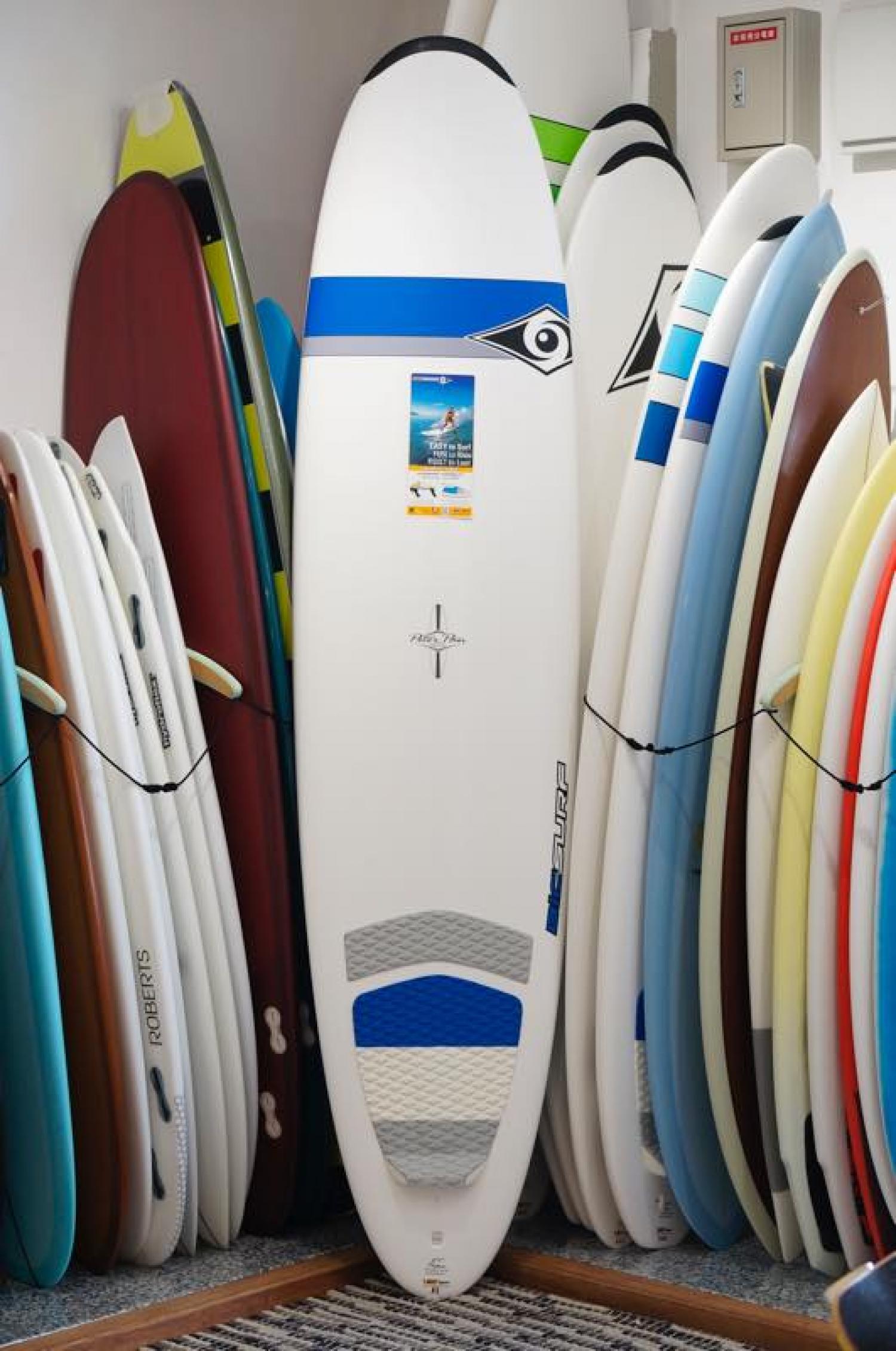 ロングボードBIC SURF BOARDS 8'4” magnum - サーフィン