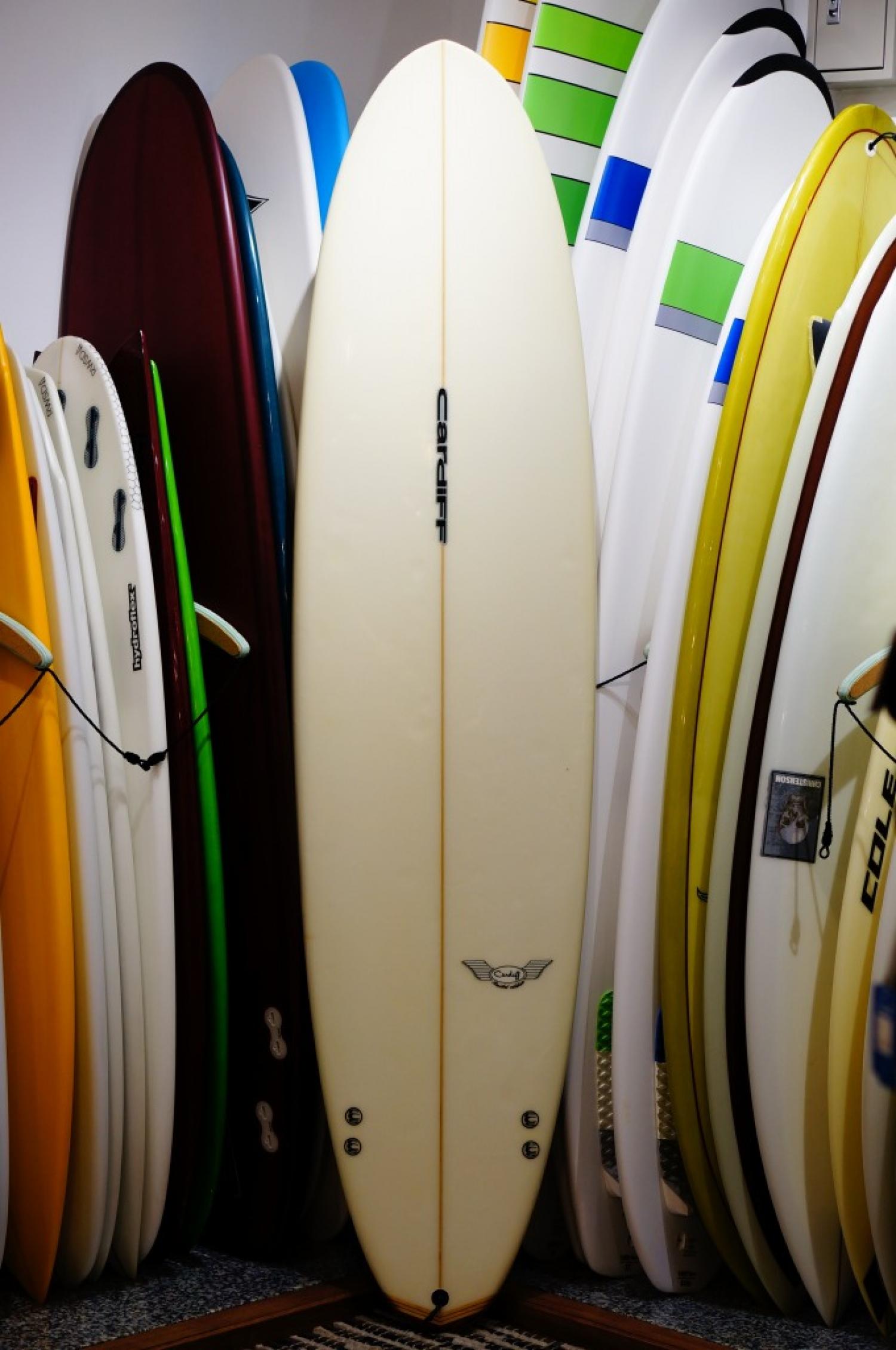 USED BOARDS (CARDIFF SURFBORDS 7.6 )