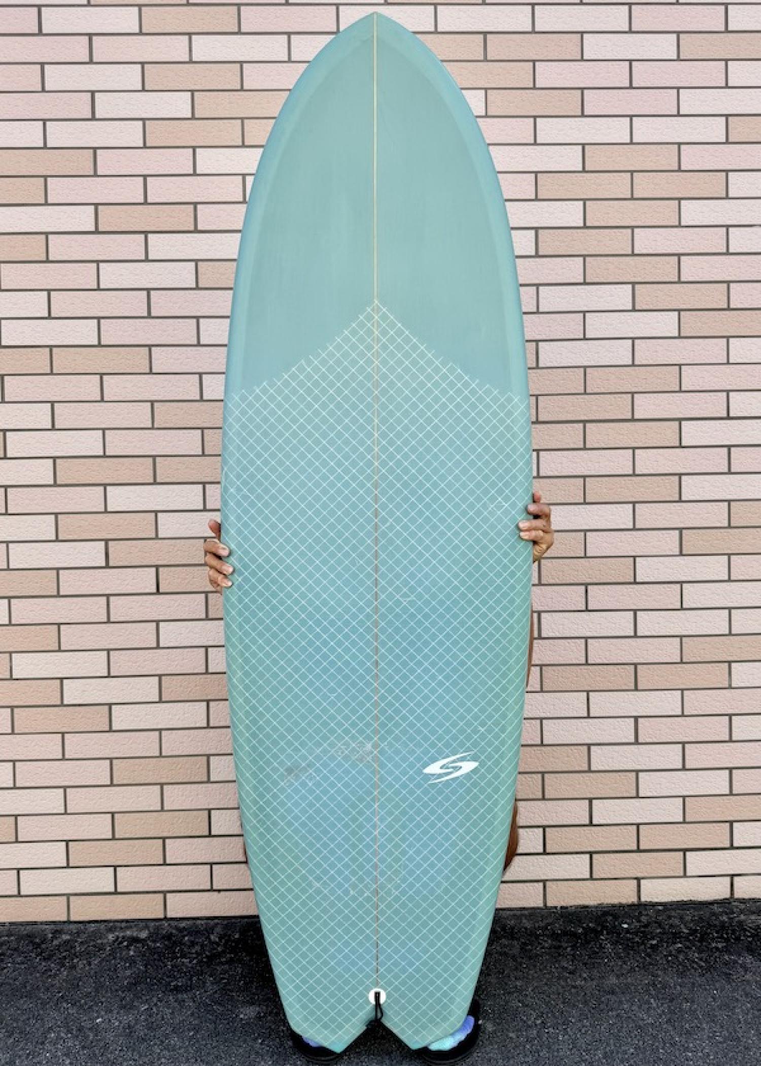 USED BOARDS (5.10 BOMB FISH SURFTECH) 