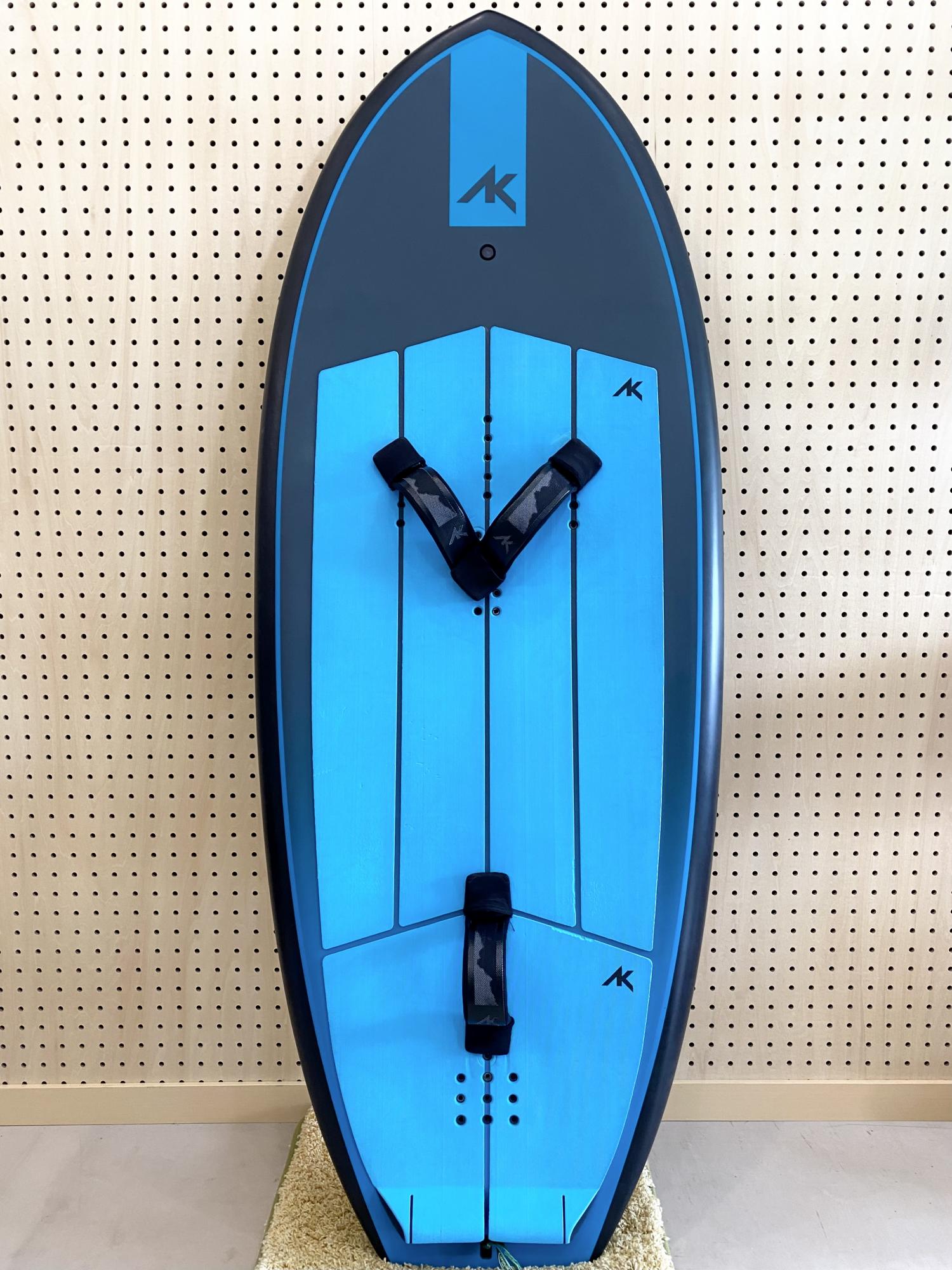 USED (5.3 AK PHAZER FOILBOARD Version 2)