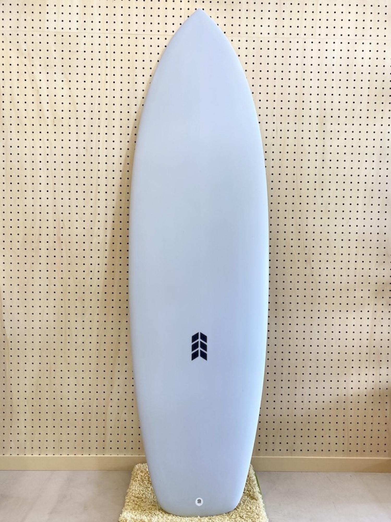 CAPTAIN FIN] CHRIS CHRISTENSON Tracker 8.0 Smoke|Okinawa surf shop 