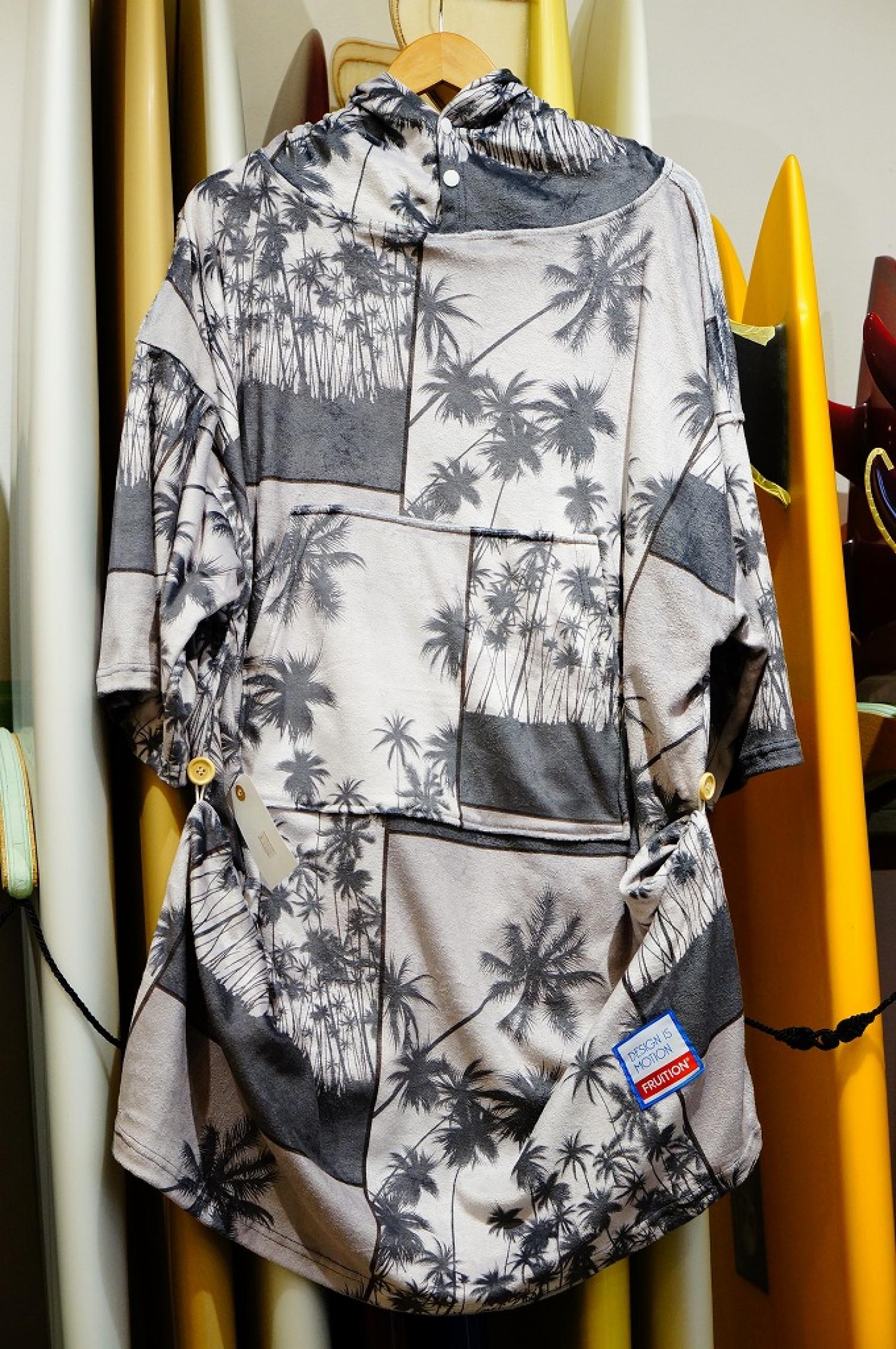 Outstanding water absorptivity, quick-drying, microfiber poncho of the gentle feel 2