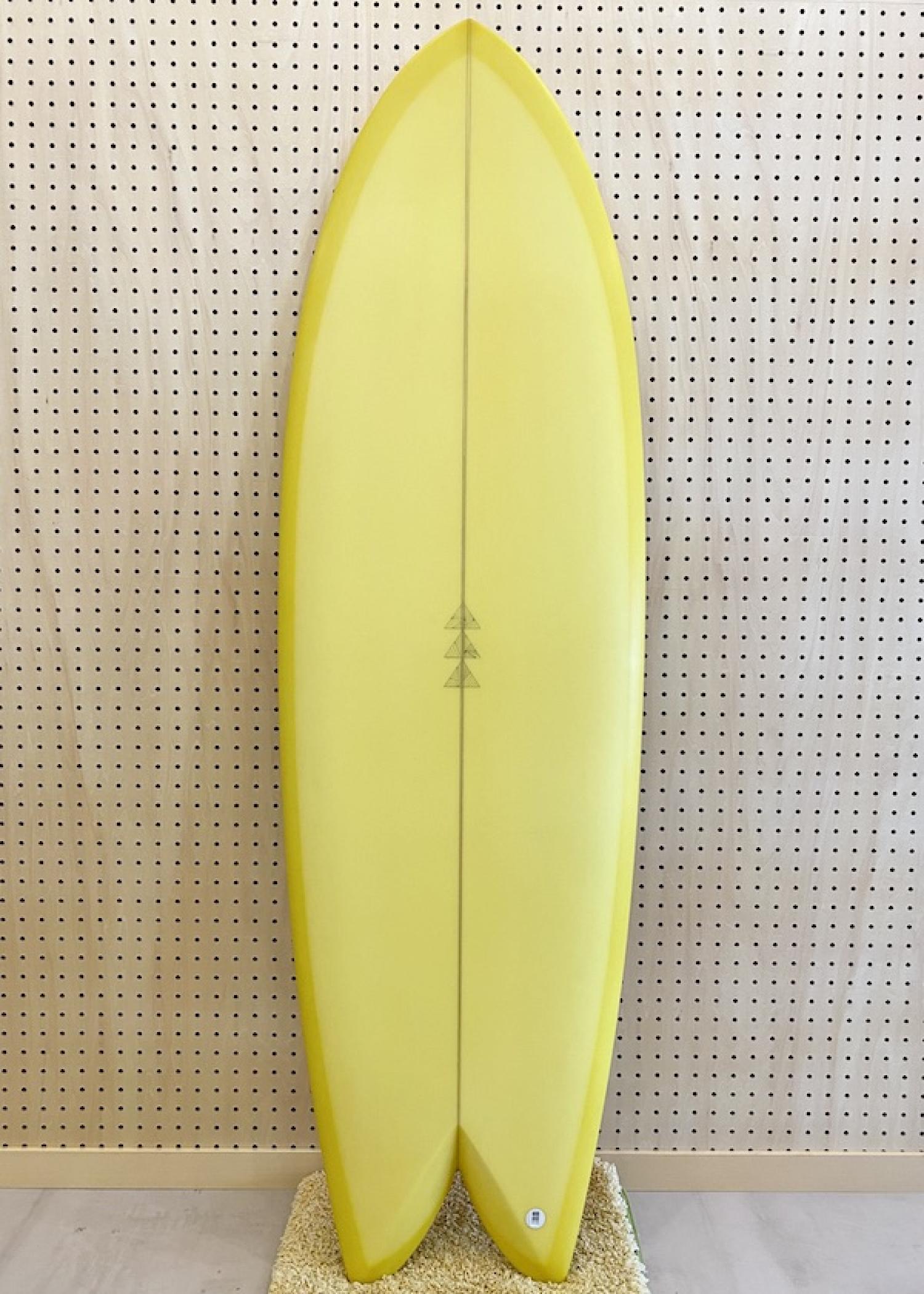 USED GO FOIL Pedestal 9 TAIL WING 18W|沖縄サーフィンショップ「YES 